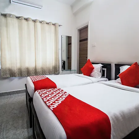 Oyo 14731 Hallmark Inn Kukatpally